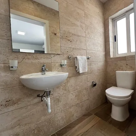 Swieqi Modern 3 Bdr Flat By Pmi Malta Apartment