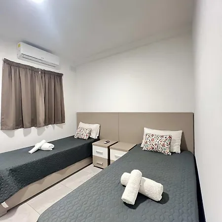 Swieqi Modern 3 Bdr Flat By Pmi Malta Apartment
